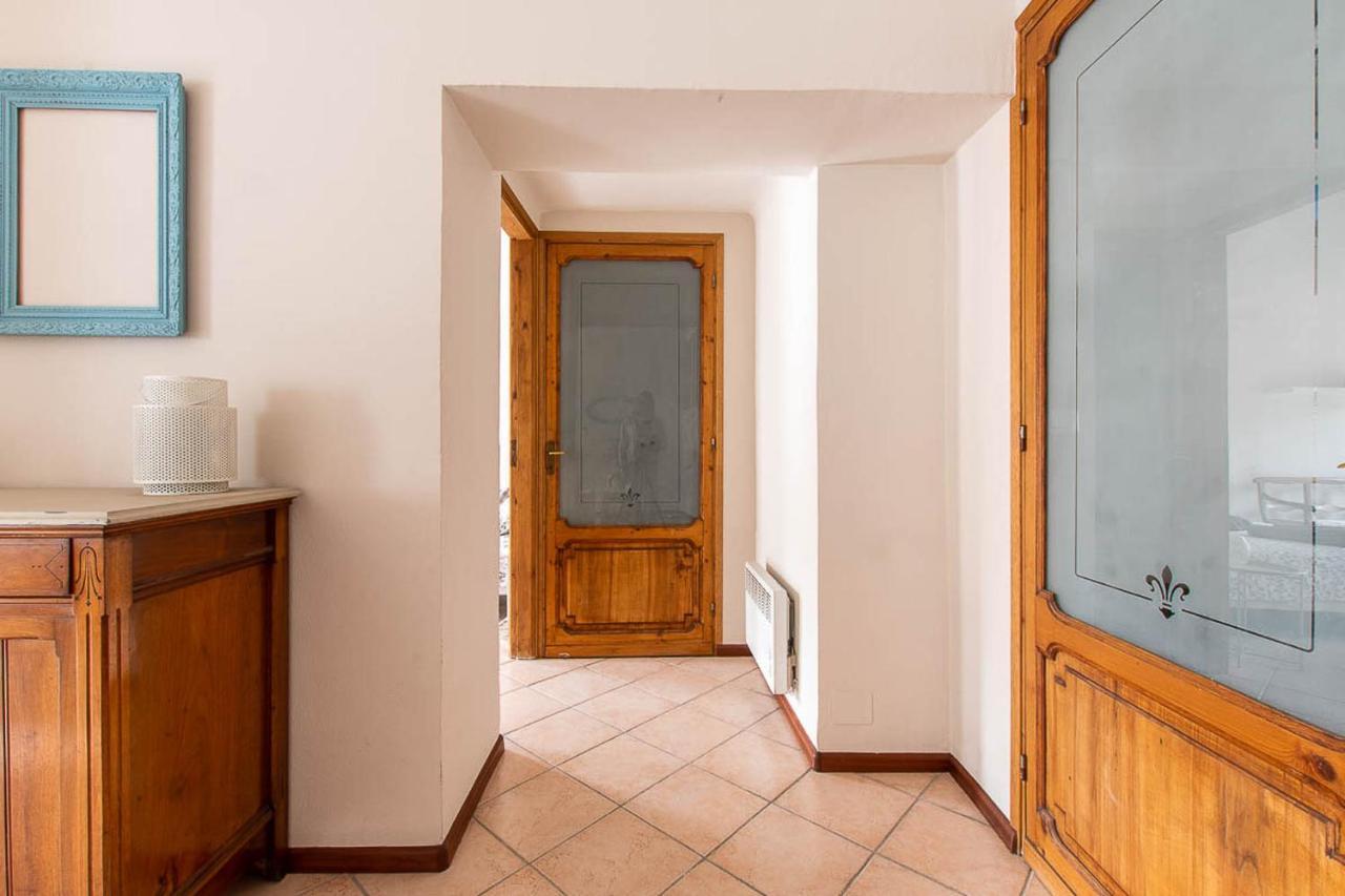 אנטיב Superbe Appartement Dans Le Coeur De La Ville מראה חיצוני תמונה
