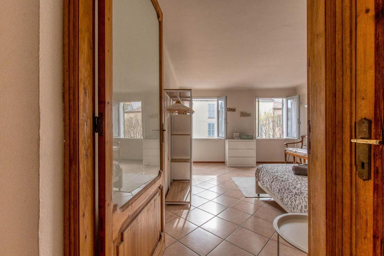 אנטיב Superbe Appartement Dans Le Coeur De La Ville מראה חיצוני תמונה